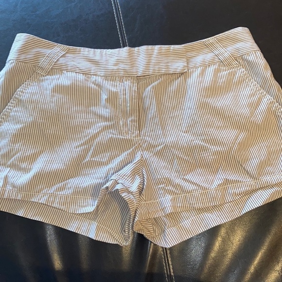J. Crew 100% Cotton Lightweight Striped Shorts size 10 - Picture 1 of 8